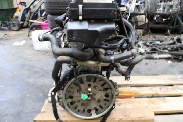 MOTEUR NISSAN MICRA K12 1.2CC CODE CR12 088546R - Vue 5